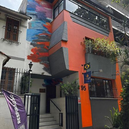 Escola Meditacao Ipanema - Quarto No Coracao Do Bairro Рио-де-Жанейро Экстерьер фото
